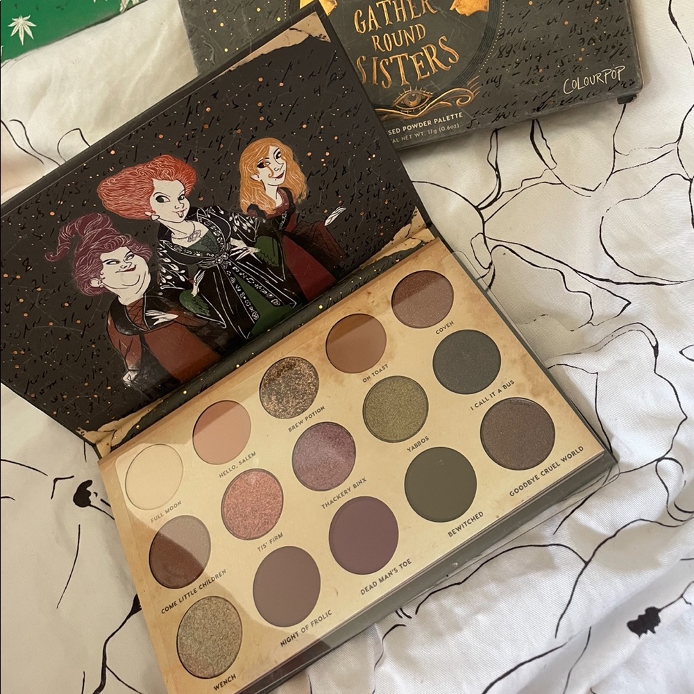 Hocus Pocus BNIB palette